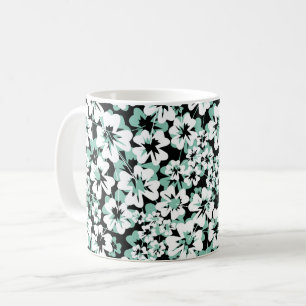 Caneca De Café Flores brancas e turquesas a preto.