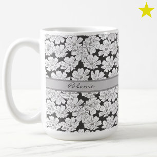 Caneca De Café Flores Brancas Rústicas Desenho Preto Cinza Nome P