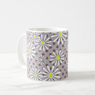 Caneca De Café Flores de margarida branca em um ponto polka bege 