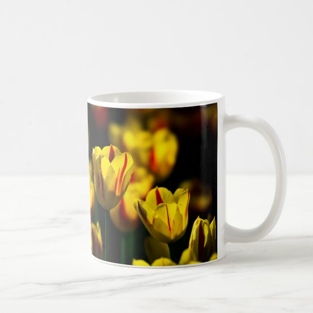 Caneca De Café Flores de tulipas amarelas (Direita)