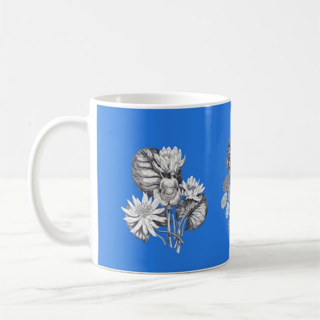 Caneca De Café Flores monocromáticas em fundo azul elétrico (Esquerda)