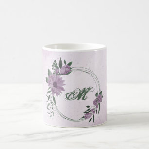 Caneca De Café flores românticas em roxo empoeirado e folhagem