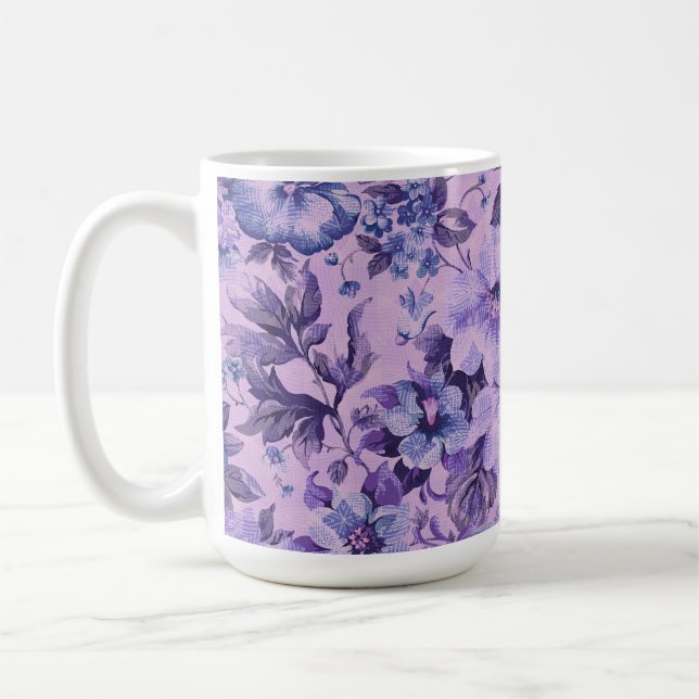 Caneca De Café Flores Roxas e Rosas em Fundo Lavanda (Esquerda)