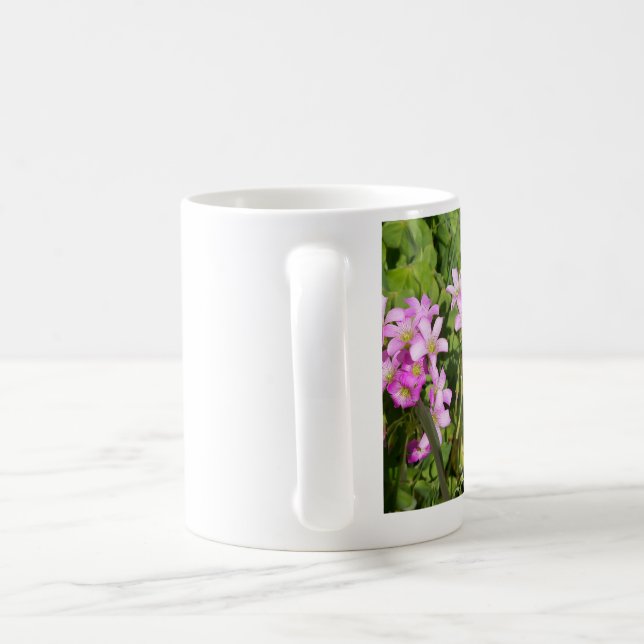 Caneca De Café flores silvestres cor-de-rosa no seu copo (Alça)