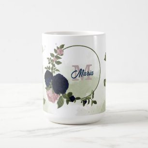 Caneca De Café flores verde e monograma rosa e azul marinho