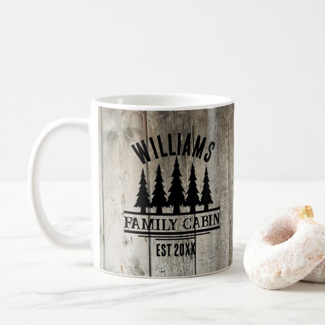 Caneca De Café Floresta Rústica Nome Personalizado Cabana Família (Com Donut)