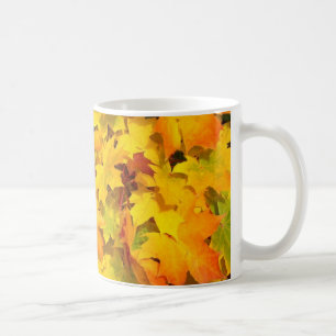 Caneca De Café Folhas de bordo da queda com cores do outono