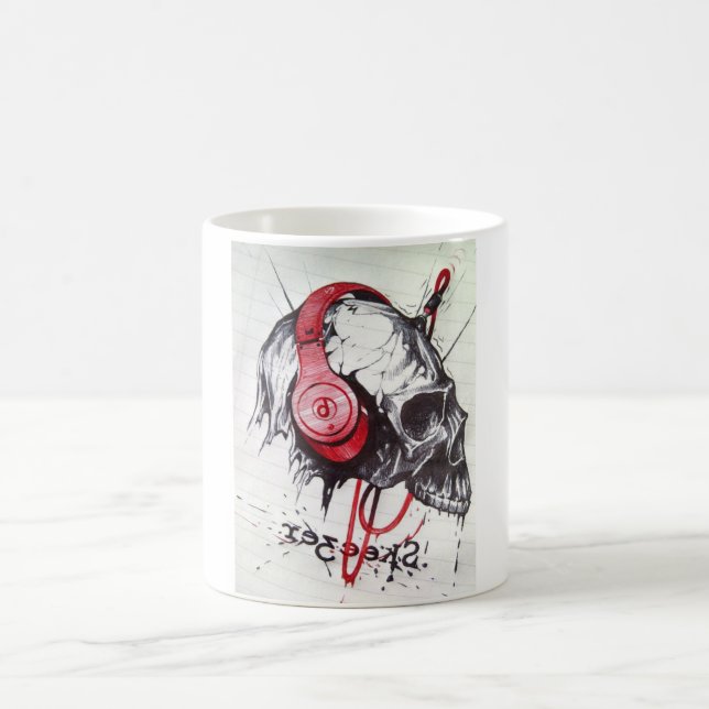 Caneca De Café Fones de ouvido vermelhos Rhythmic Skull Dark Art  (Centro)