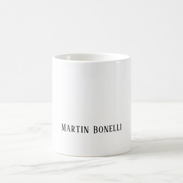 Caneca De Café Fonte Serifada Preto e Branco Profissional Moderna (Centro)
