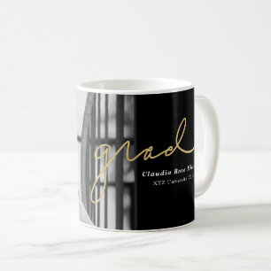 Caneca De Café Formando Manuscrito em Foto Dourada