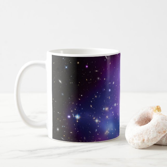 Caneca De Café Foto Completa da Galáxia Cluster Roxa Celestial (Com Donut)