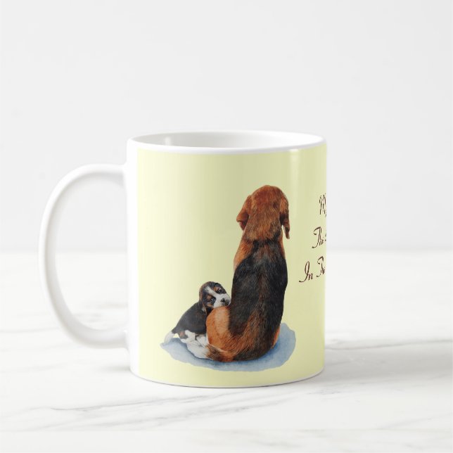 Caneca De Café foto de filhote fofo abraçando cão mãe (Esquerda)