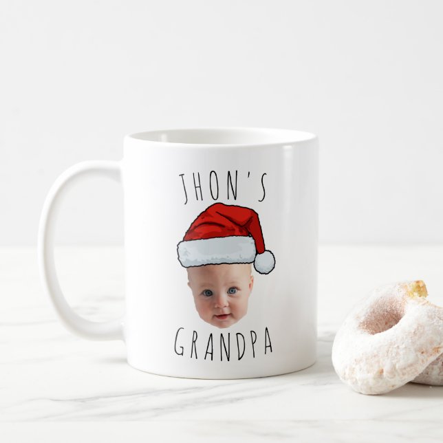 Caneca De Café Foto de Natal personalizada do rosto do bebê Santa (Com Donut)