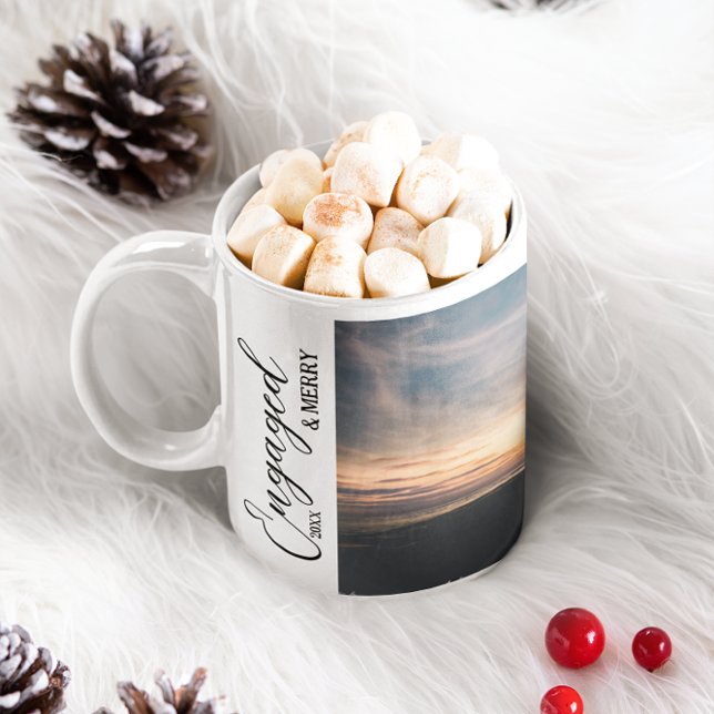 Caneca De Café Foto do Casal Engajado e Feliz (Criador carregado)