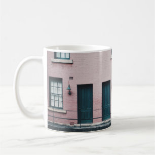 CANECA DE CAFÉ FOTO DO EDIFÍCIO COM ESCADAS