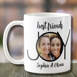 Caneca De Café Foto dos melhores amigos<br><div class="desc">Decorre esta caneca da moda com uma foto sua e sua melhor amiga. Ele apresenta tipografia de na moda e é facilmente personalizável com sua foto e seus nomes.</div>