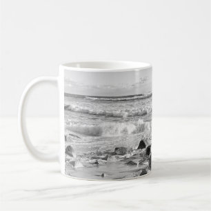 Caneca De Café Foto em preto e branco das ondas do oceano Atlânti