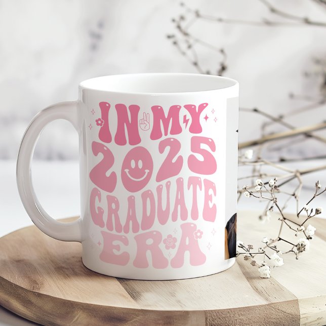 Caneca De Café Foto Personalizada Retrorna Rosa "Na Era Do Meu Fo ("In My Graduate Era" Pink Retro Custom Photo Coffee Mug on a boho kitchen table with white flowers)