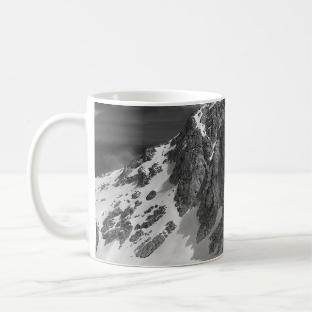 CANECA DE CAFÉ FOTOGRAFIA GRAYSCALE DA MONTANHA (Esquerda)