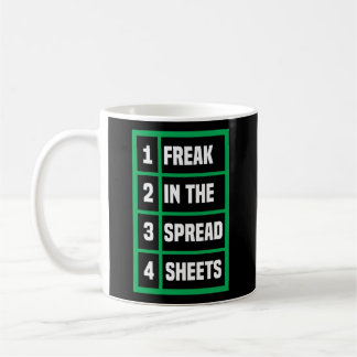 Caneca De Café Freak No Piada Do Office Sheet Do Excel Folhas De