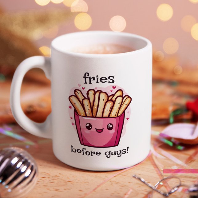 Caneca De Café Fries Antes De Galentinas Cara (This adorable, customizable mug is the perfect reminder that besties and fries, always comes first.)