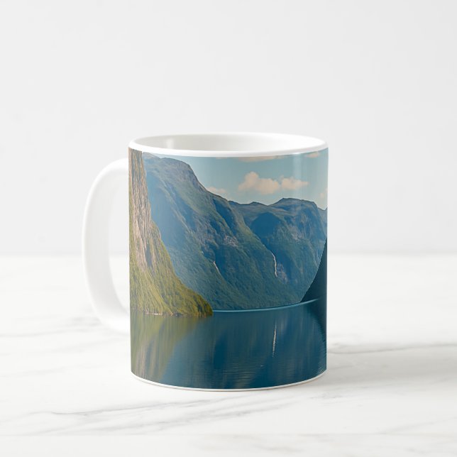 Caneca De Café Fuga do fiorde do ouro (Frente Esquerda)