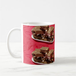 Caneca De Café Fuja De Chocolate De Cereja Em Uma Placa