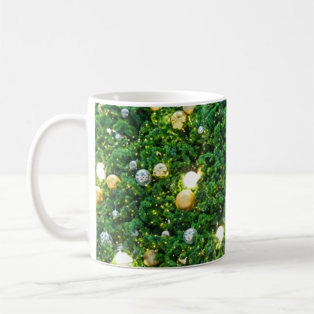 Caneca De Café Fundo de decoração de árvores de Natal. (Esquerda)