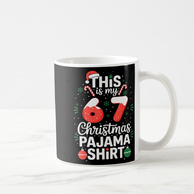 Caneca De Café Funny 67 Christmas Pajamas Shirt Six Seven Meme Br (Direita)
