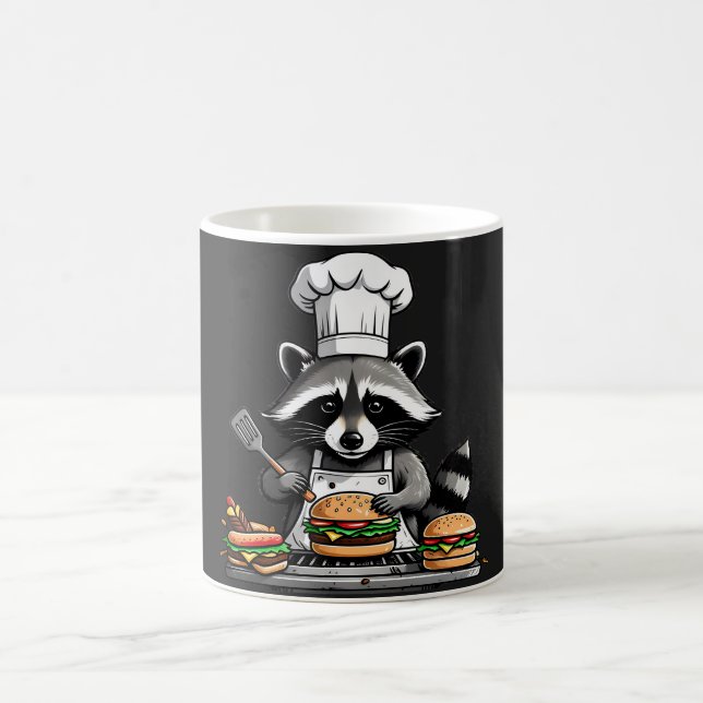 Caneca De Café Funny BBQ Raccoon Flipping Burgers  (Centro)