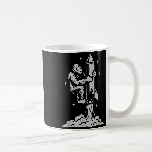 Caneca De Café Funny Bigfoot Flying Into Space With Stars And Cos (Direita)