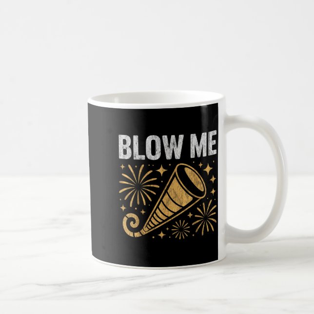 Caneca De Café Funny Blow Me Kiss Me Happy New Year Couple Humor  (Direita)