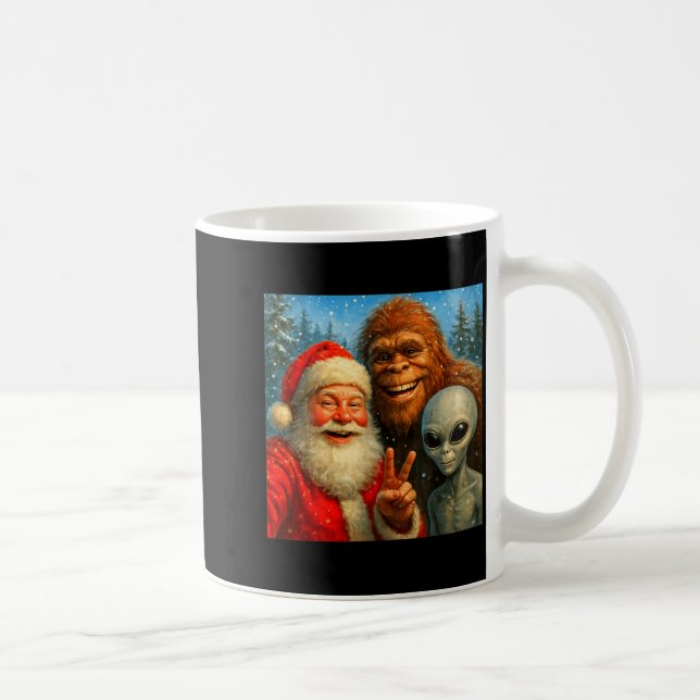 Caneca De Café Funny Cat Selfie With Santa Claus &amp; Bigfoot Me (Direita)
