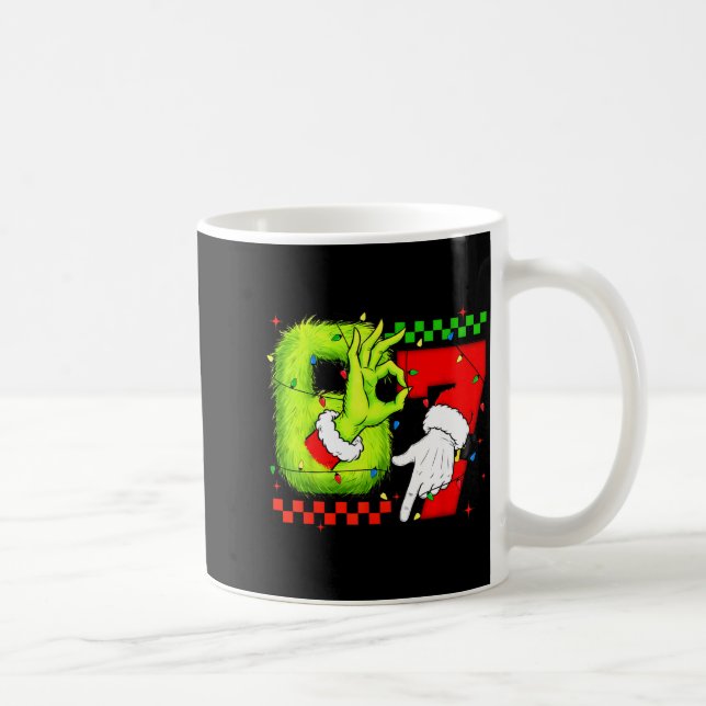 Caneca De Café Funny Six Seven 67 Meme 6 7 Christmas Elf Hand Boy (Direita)