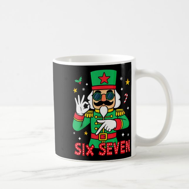 Caneca De Café Funny Six Seven Meme Christmas Nutcracker Saying 6 (Direita)