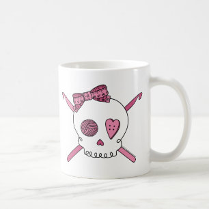 Caneca De Café Ganchos do crânio & de Crochet (rosa)