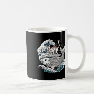 Caneca De Café Gatinho Caprichoso Surfando Peixe Koi Onda Japones