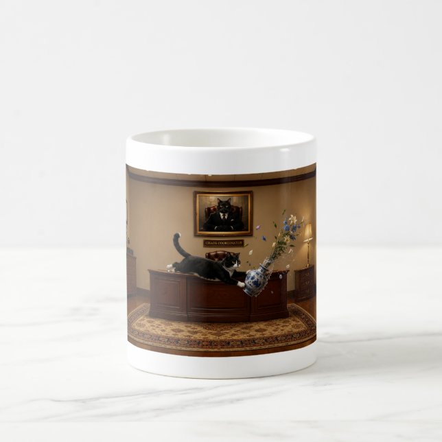 Caneca De Café Gato Smoking Tuxedo Derrubando um Vaso | Caos  (Centro)