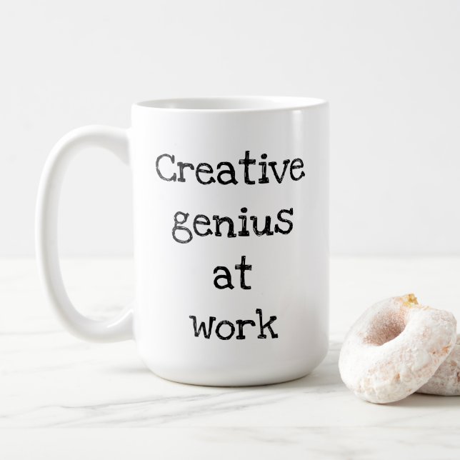 Caneca De Café Gênio criativo no trabalho (Com Donut)