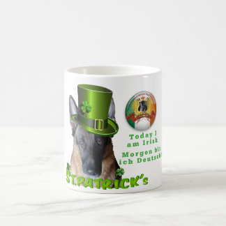 Caneca De Café German shepherd do dia do St. Patricks