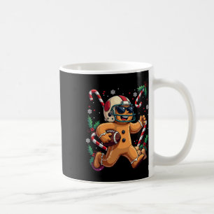 Caneca De Café Gingerbird Man Jogando Futebol De Natal Xmas Ki