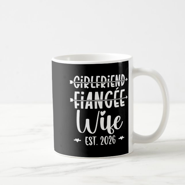 Caneca De Café Girlfriend Fiance Wife 2026 Just Married Wedding H (Direita)