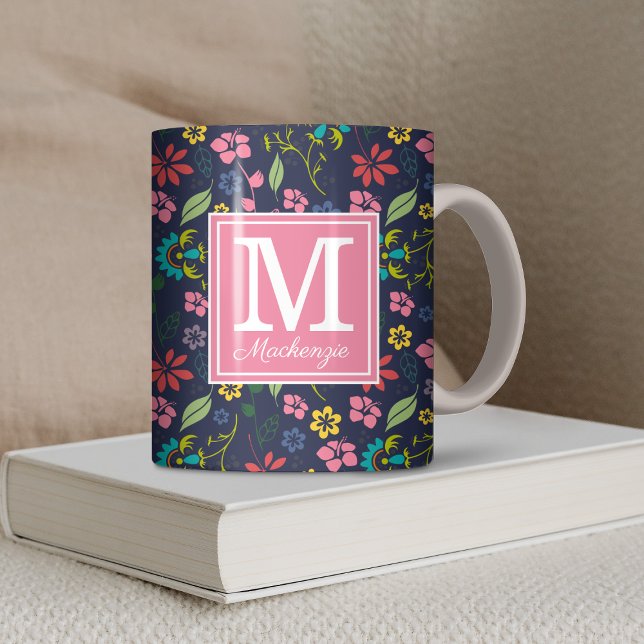 Caneca De Café Girly Bohemian Flowers Marinho Blue | Monograma ro (Girly Bohemian Flowers Navy Blue and Pink Monogram Coffee Mug)