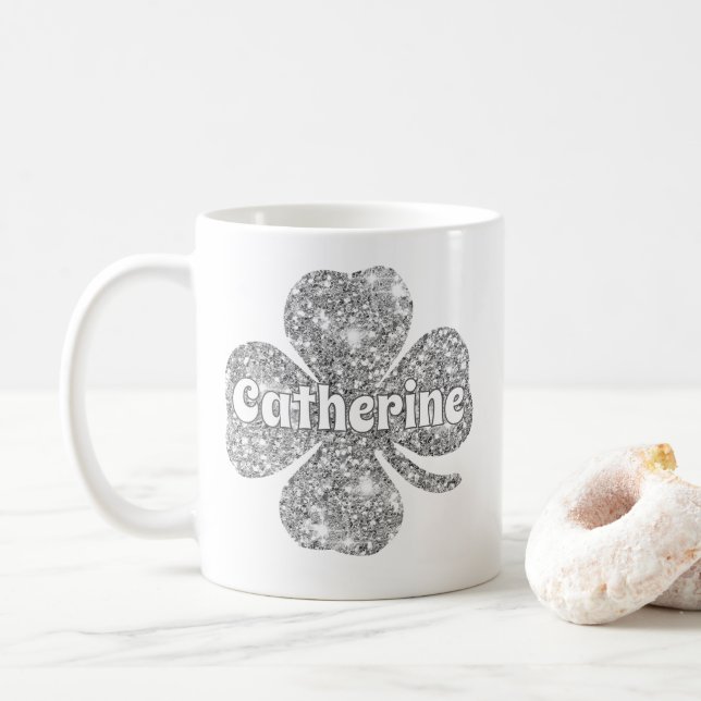 Caneca De Café Glam Girly Prata Brilho Trevo da Sorte Nome  (Com Donut)