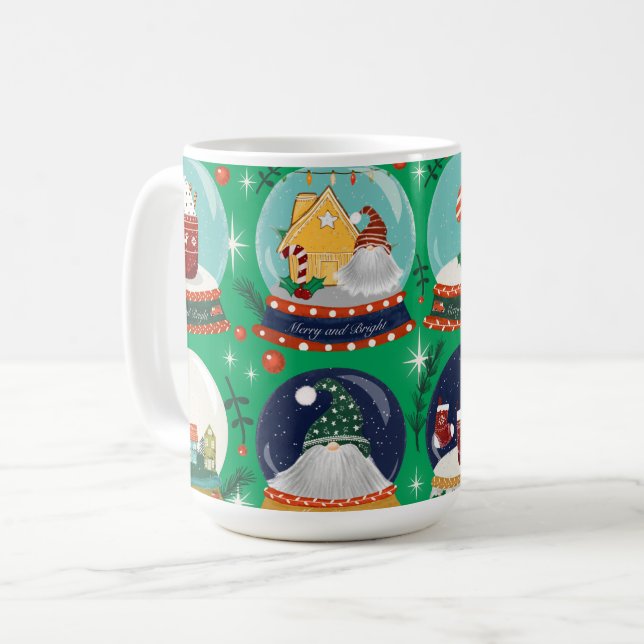 Caneca De Café Globo de neve natalícia//Gnome//Gingercake House// (Frente Esquerda)