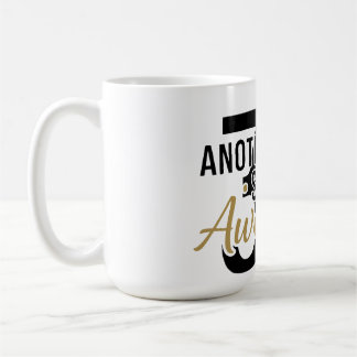 Caneca De Café Golden Elegant Script "Awesome" Typography Black 