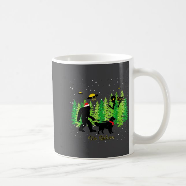 Caneca De Café Golden Retriever Funny Bigfoot Christmas Alien Ufo (Direita)