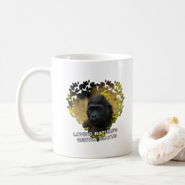 Caneca De Café Gorilla Baby - Adorável Gigante da Natureza (Com Donut)