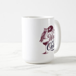 Caneca De Café "Gosto de Vinho e Coruja" Design de Vintage"