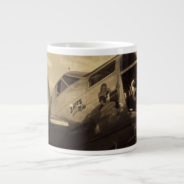 Caneca De Café Grande 3 Bits e uma Miss Mug (Frente)